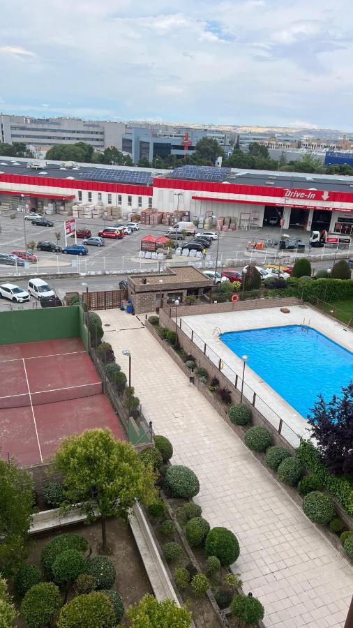 Deyanira Suite, Aeropuerto, Ifema Madrid Luaran gambar