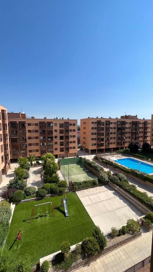 Deyanira Suite, Aeropuerto, Ifema Madrid Luaran gambar
