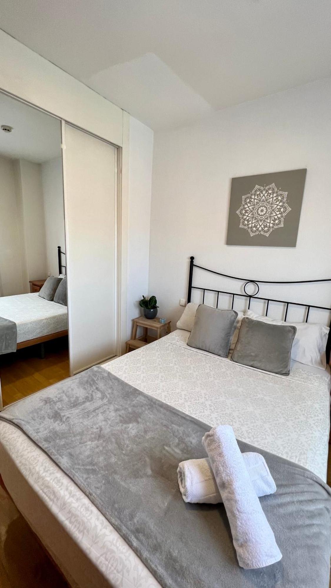 Deyanira Suite, Aeropuerto, Ifema Madrid Luaran gambar