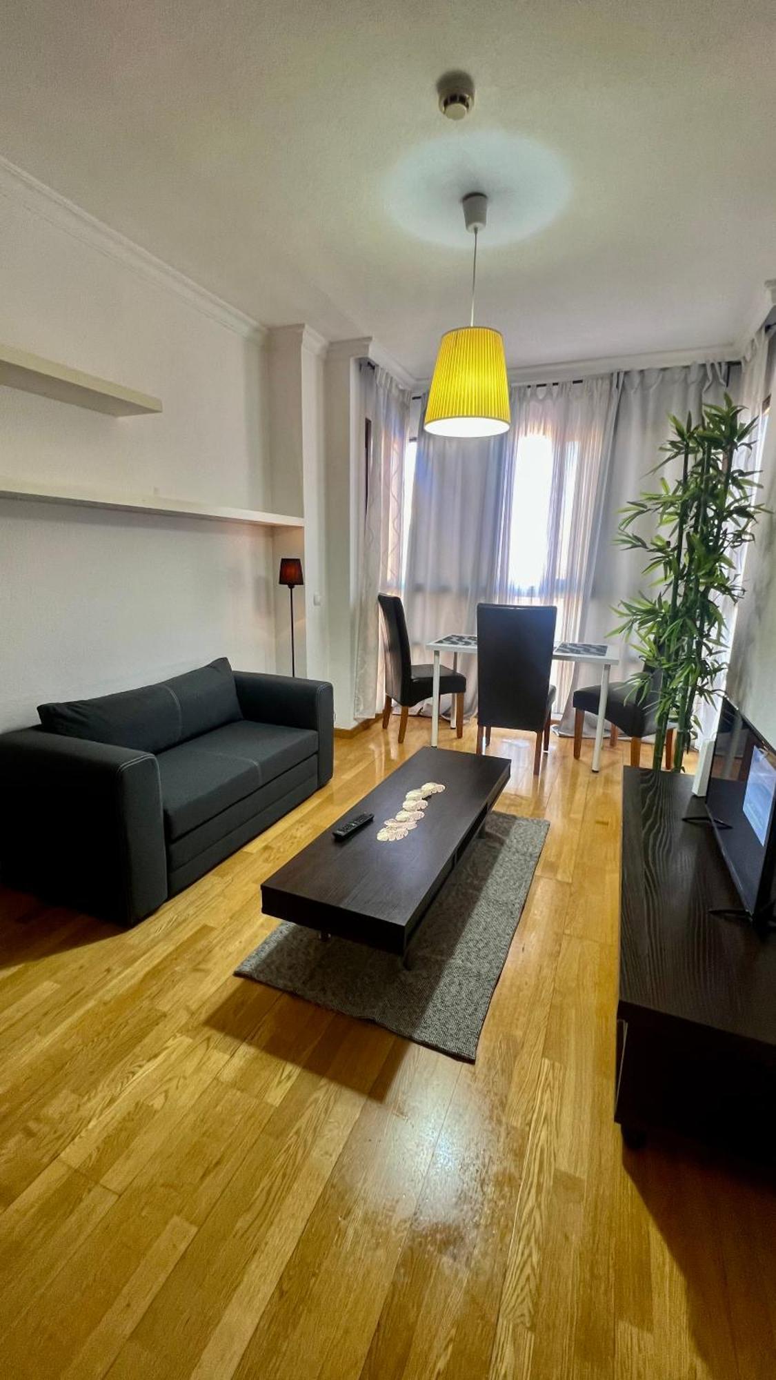 Deyanira Suite, Aeropuerto, Ifema Madrid Luaran gambar