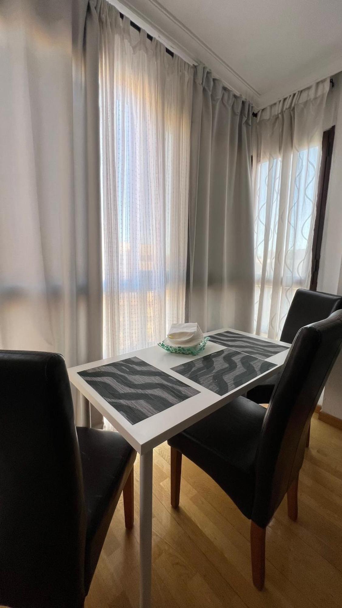 Deyanira Suite, Aeropuerto, Ifema Madrid Luaran gambar